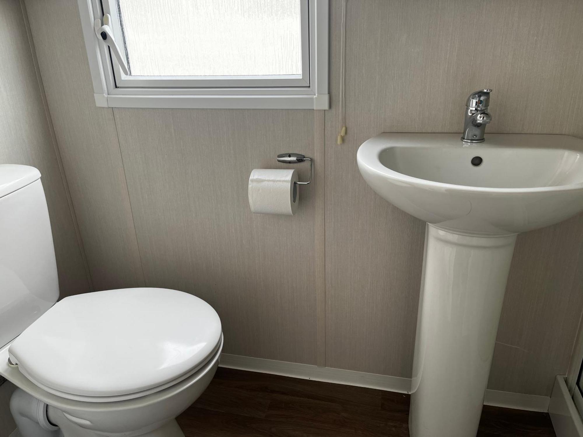 Ger-Y-Bwlch - Spacious Static On 5Star Site With Swimming Pool Benllech Exteriör bild
